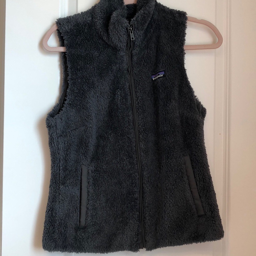 Patagonia vest, dark grey, size S